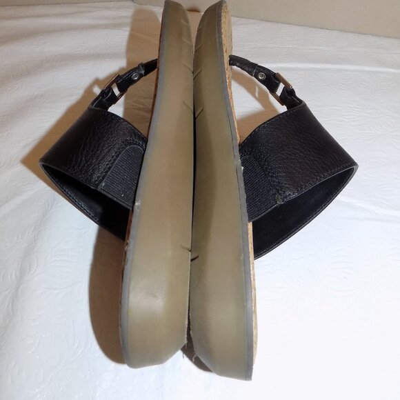 A2 AEROSOLES Black Comfort Sole Thong Sandals 6 6.5 Ran Large Like New Cool Cat - Picture 5 of 6